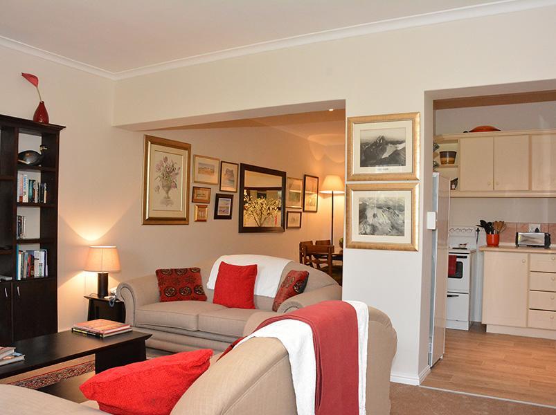 Majini Guesthouse Sweet Valley Esterno foto