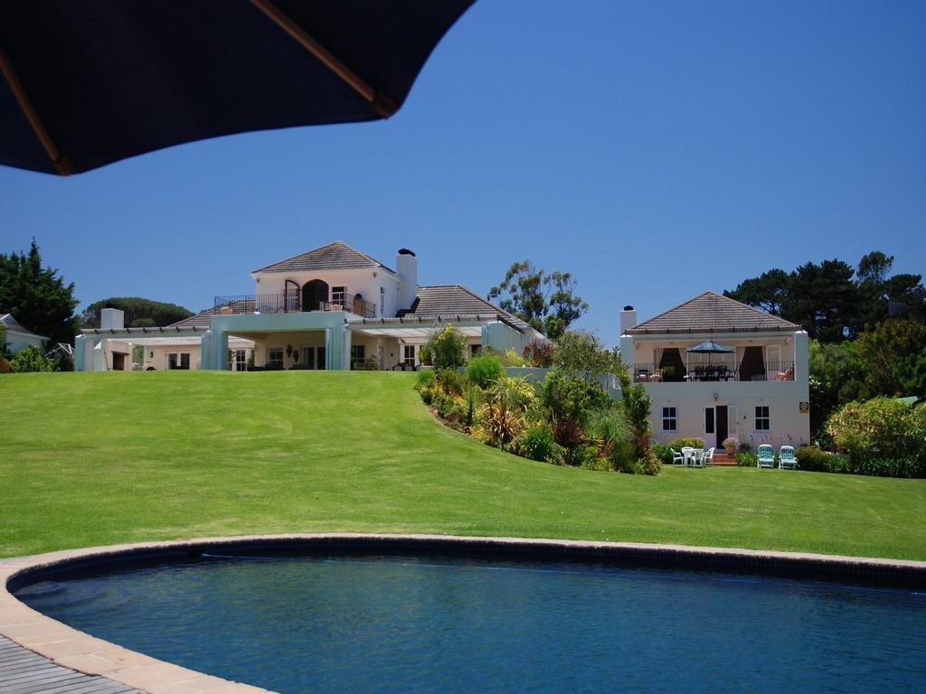 Majini Guesthouse Sweet Valley Esterno foto